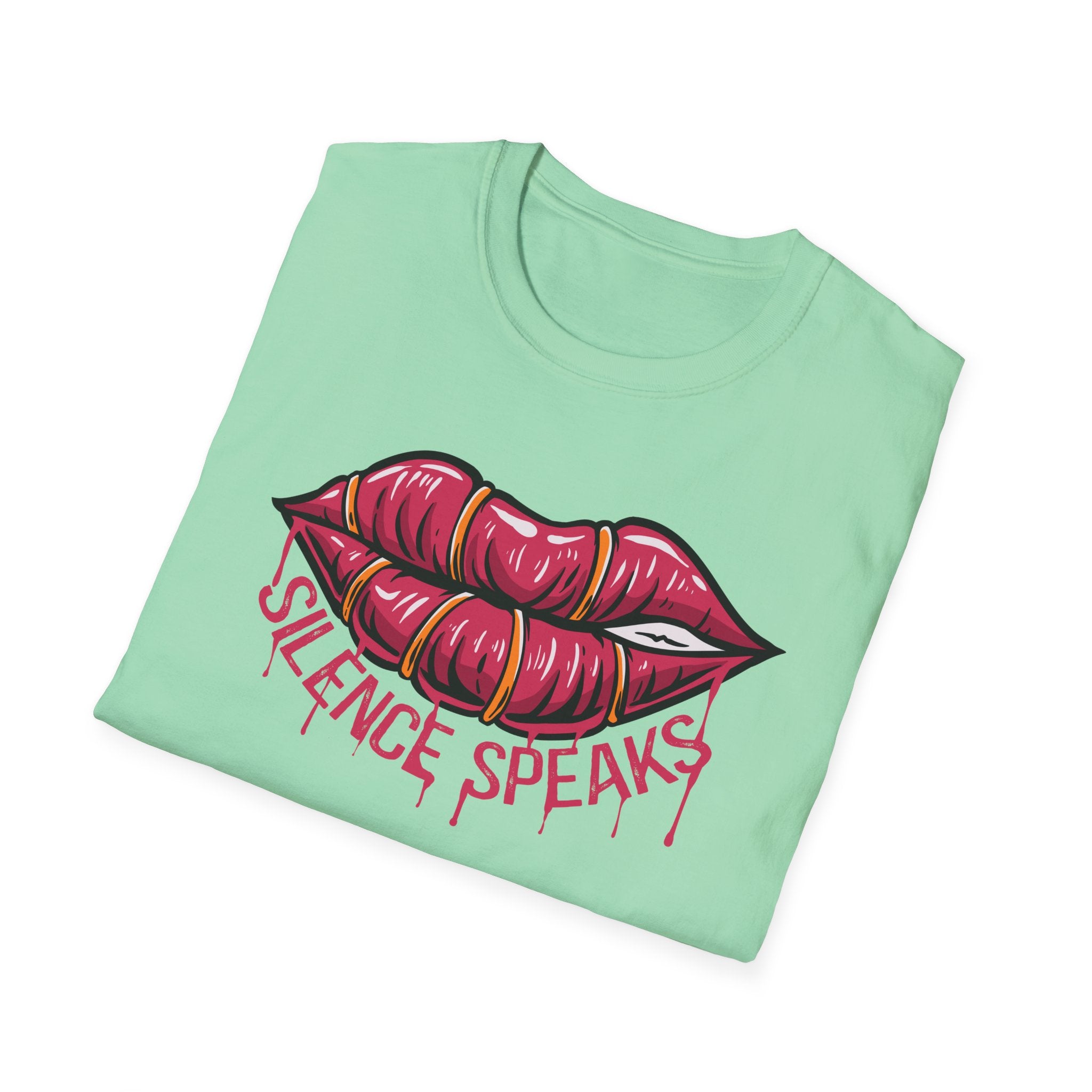 Graphic Tee Women - Bold Lip Design