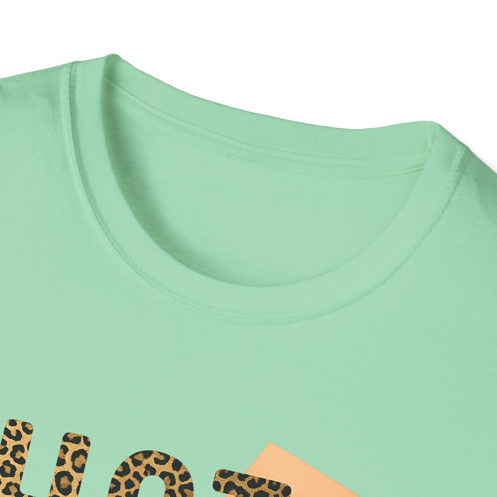 Hot Mom Summer Shirt - Tropical Leopard Tee
