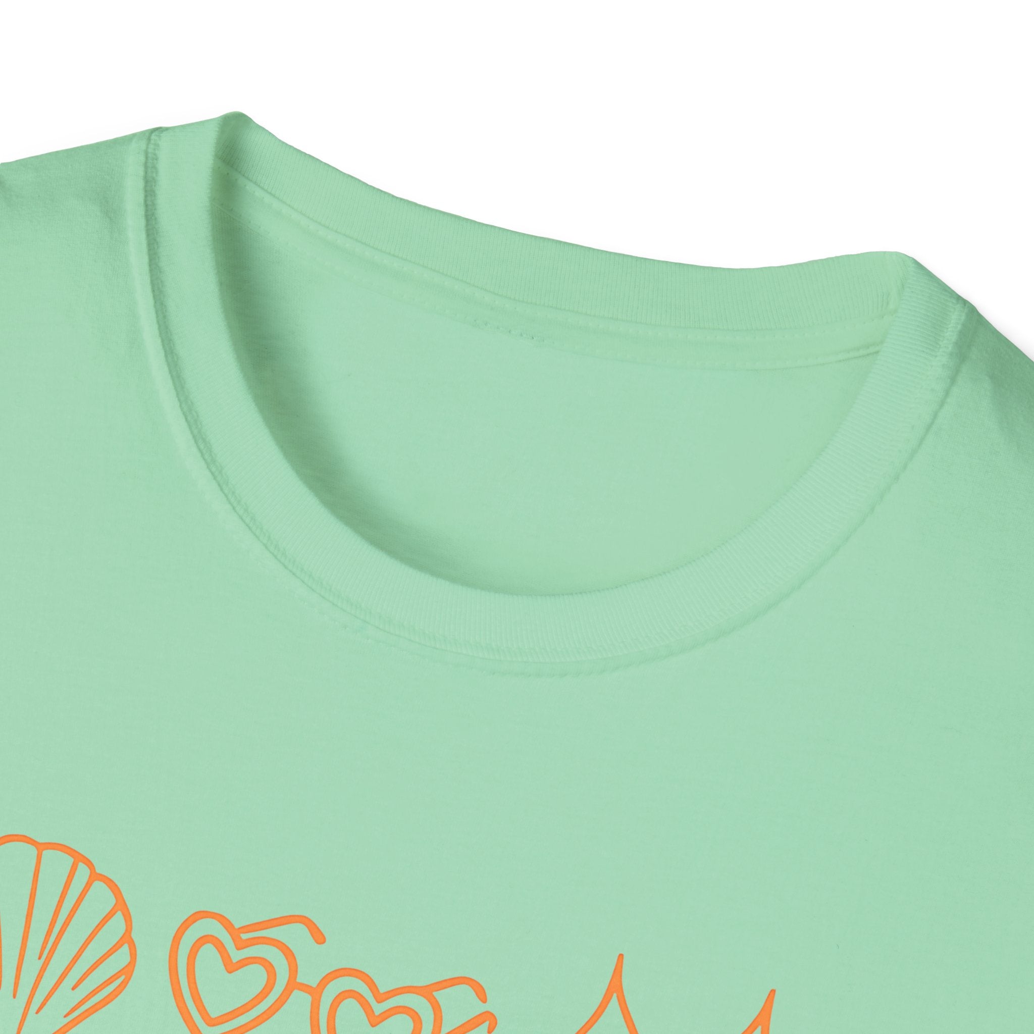 Beach Graphic Tee - Feelin Beachy Shirt
